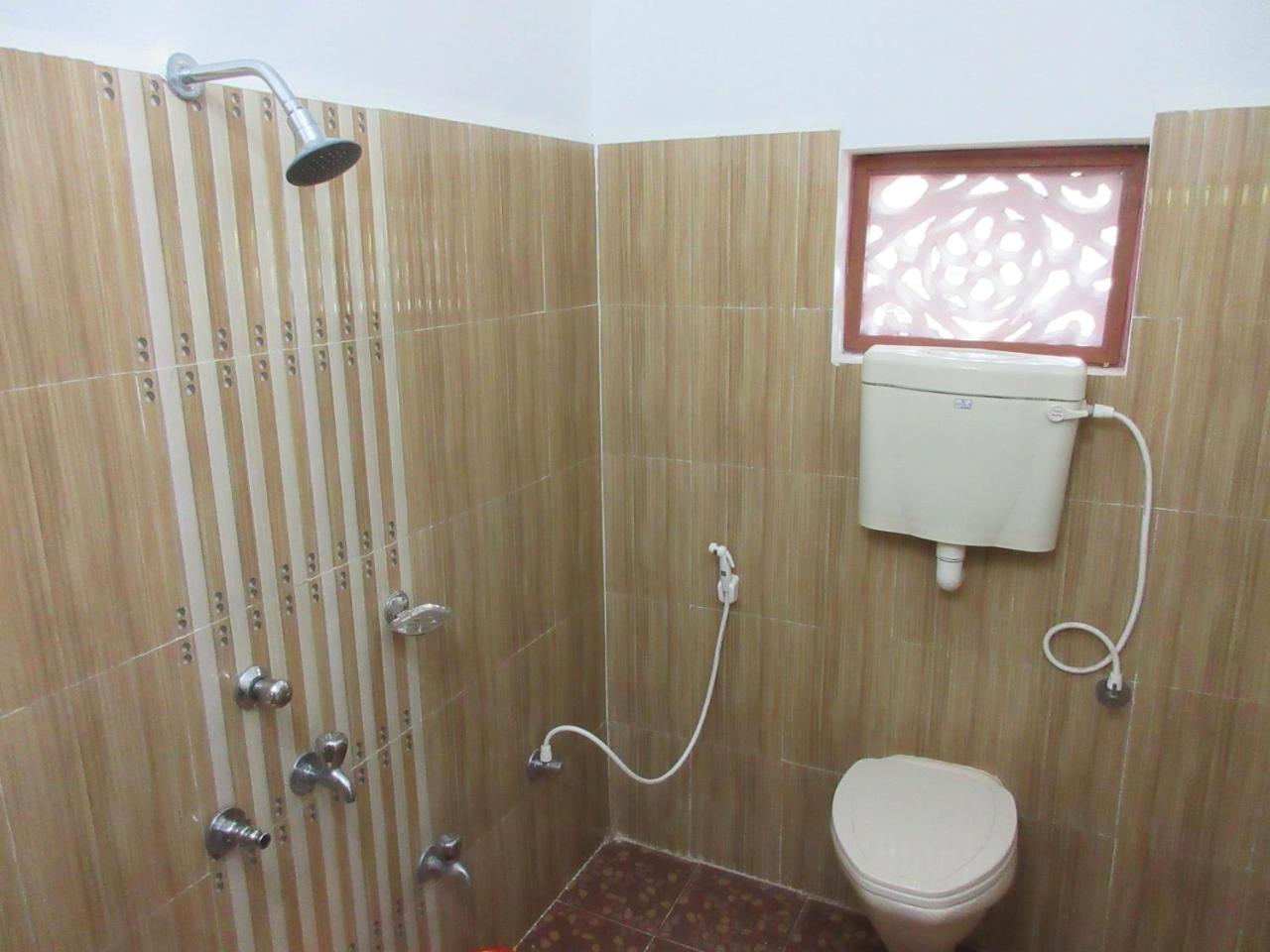 Hotel Anjali Lodge Mālvan 외부 사진